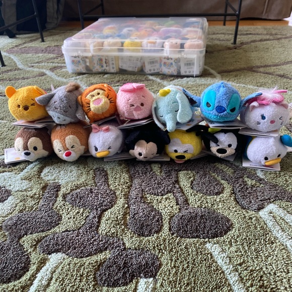 Set of 61 Disney Tsum Tsums - Picture 8 of 8